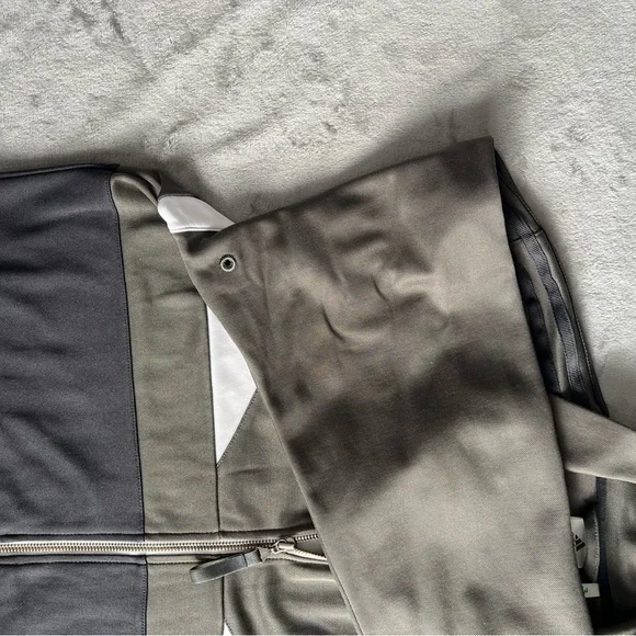 Adidas Zip Track Jacket - Picture 6 of 9